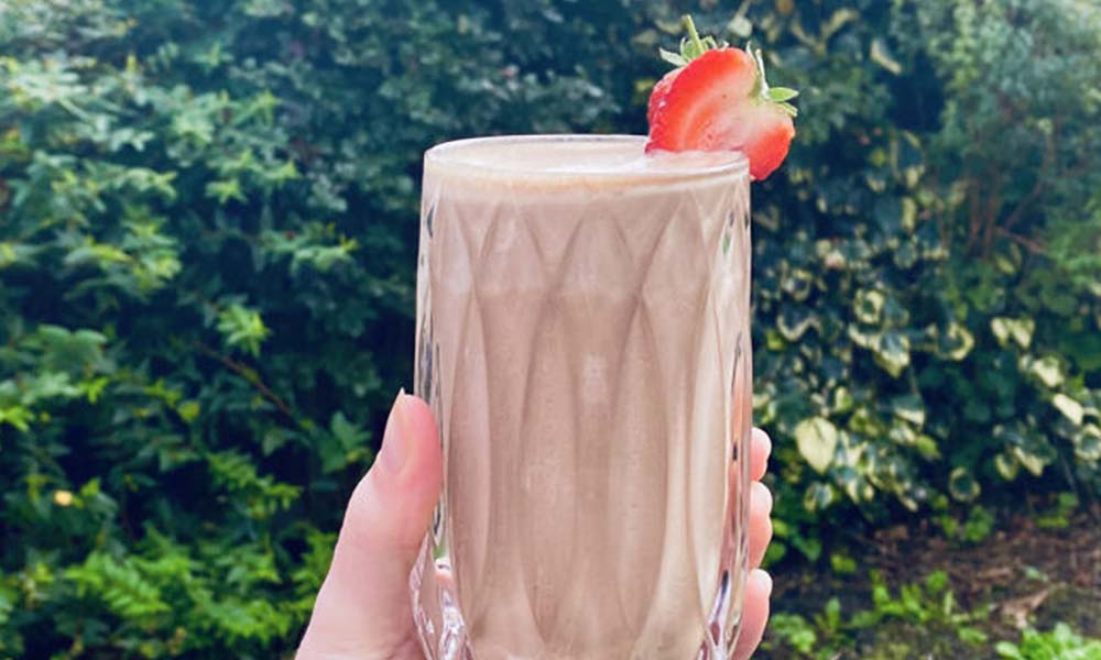 Chocolate Smoothie Recipe Thumb - Flok Life